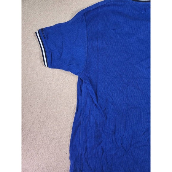 Badge Shirt Mens Medium M Stretch Blue Regular Short Sleeve V Neck Y2K NWT A3 - Picture 11 of 12